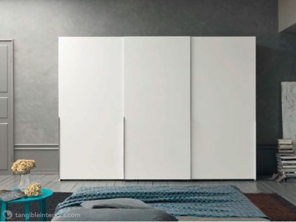 Simple Wardrobe By Sma Mobile Tangible Interiors